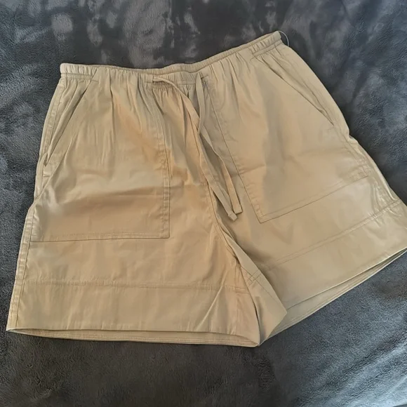Cotton-Blend Poplin High-Rise Short 4”
